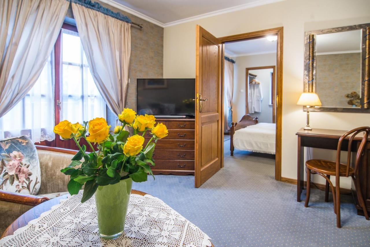 Hotel Dwa Ksiezyce Казимеж-Дольны Экстерьер фото