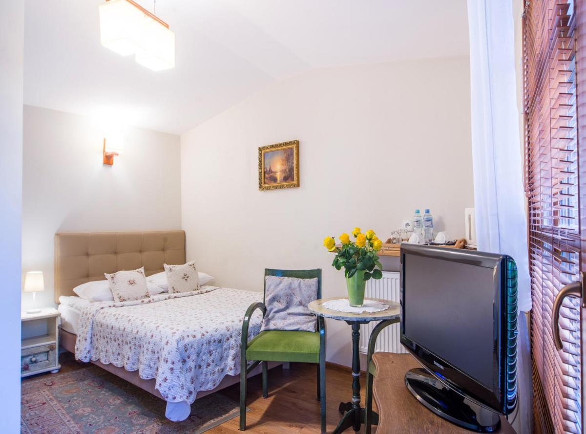 Hotel Dwa Ksiezyce Казимеж-Дольны Экстерьер фото