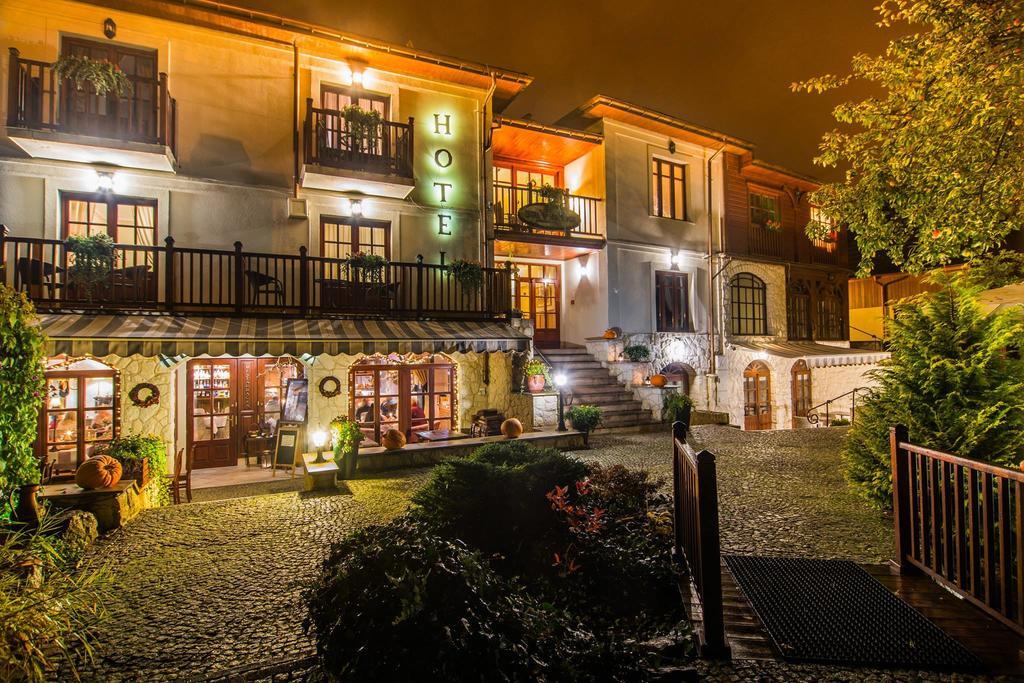 Hotel Dwa Ksiezyce Казимеж-Дольны Экстерьер фото